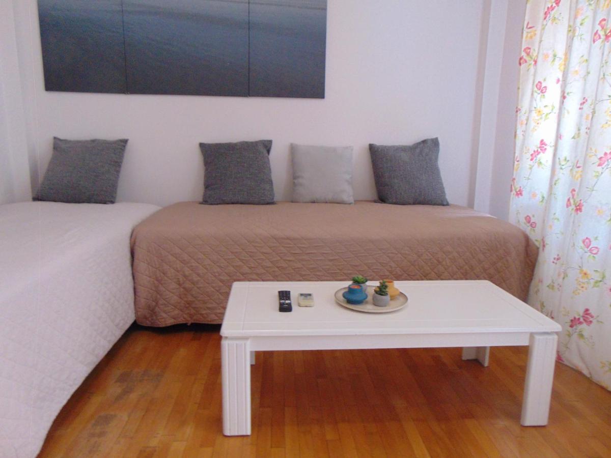 Lovely Equipped Apartment In Kallithea Athens Exterior photo
